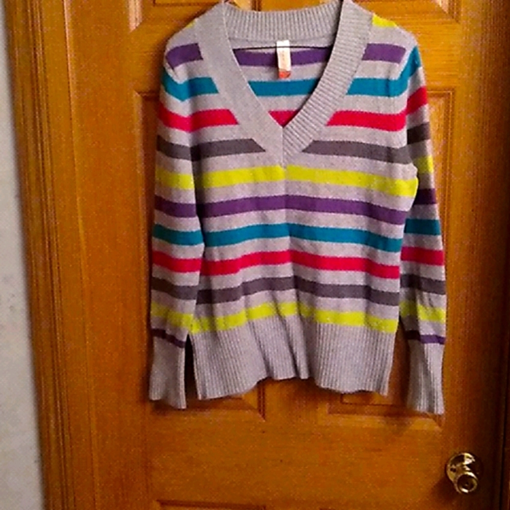 V-neck sweater